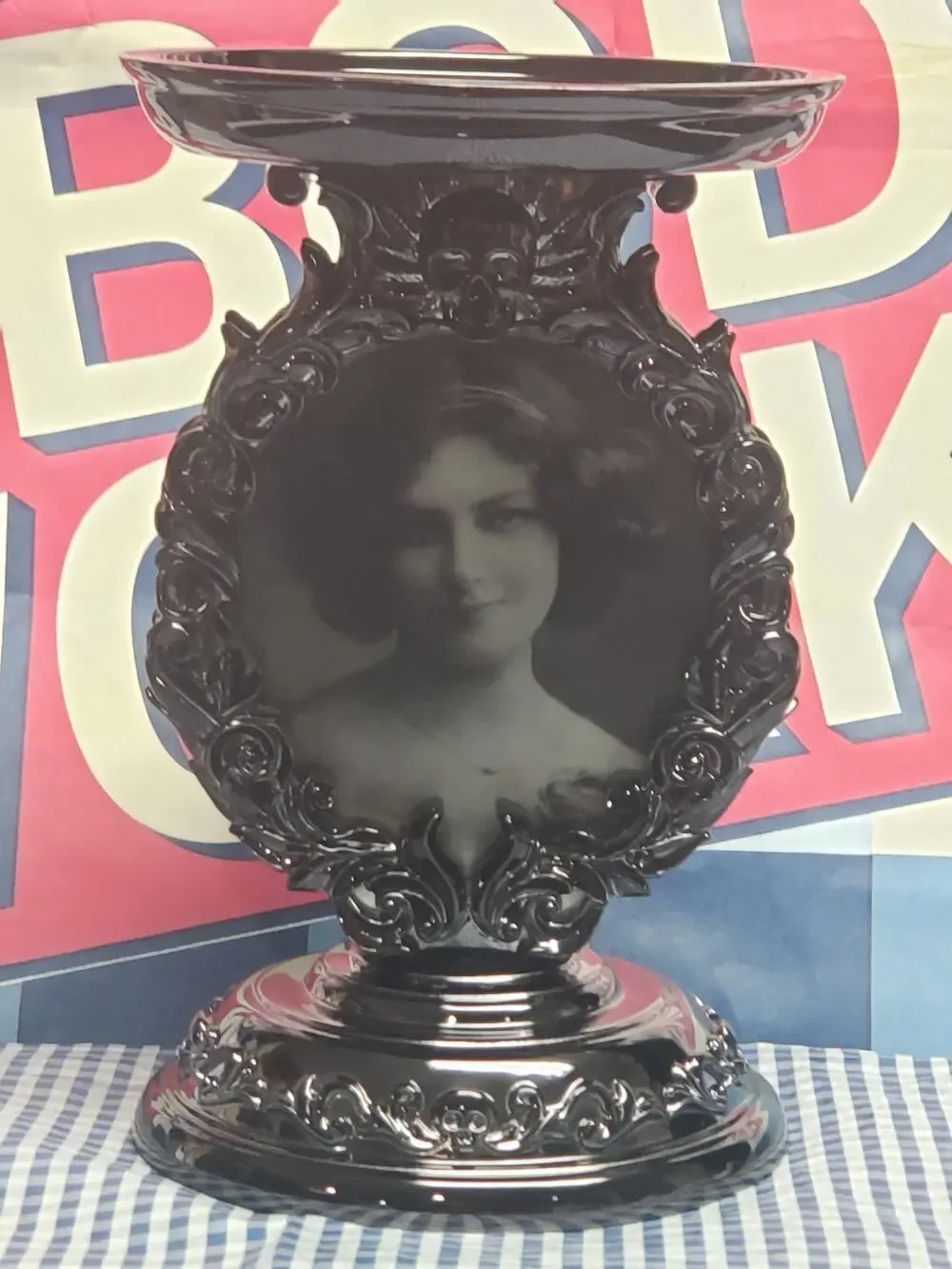 BBW Holographic Portrait Frame Large 3 Wick Candle Holder / Pedestal Home Decor